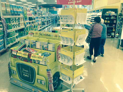 Grocery Store «Schnucks», reviews and photos, 4500 W Lloyd Expy, Evansville, IN 47712, USA