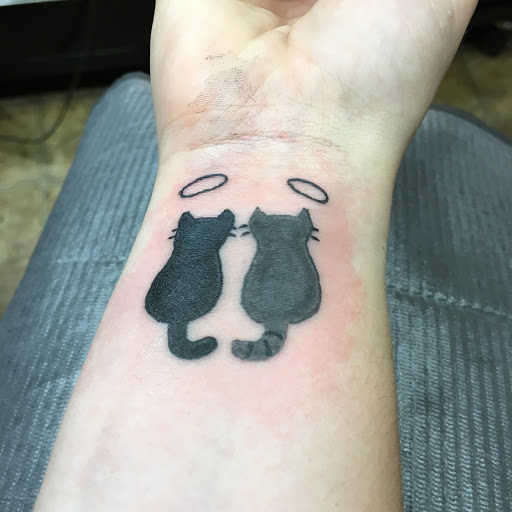 Tattoo Shop «Wonderland Tattoo Studio», reviews and photos, 23531 Little Mack Ave, St Clair Shores, MI 48080, USA