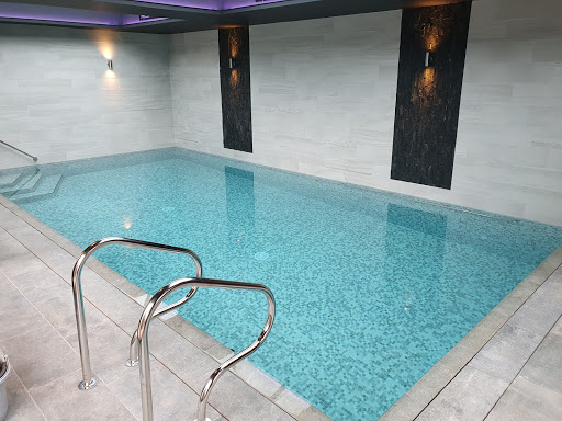 Swimming pool maintenance Coventry