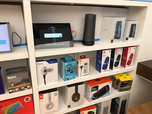 Computer Store «Microsoft Store - Westfield San Francisco Centre», reviews and photos, 845 Market St #257, San Francisco, CA 94103, USA