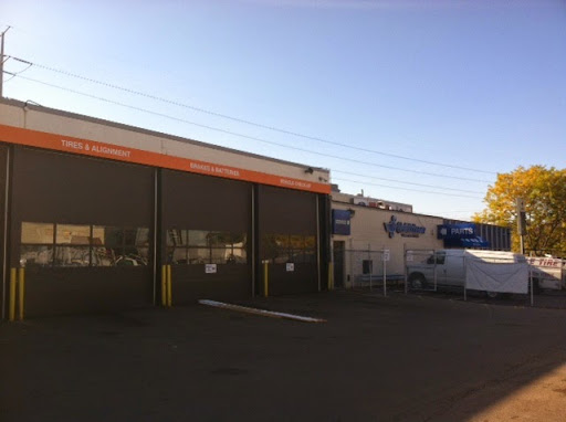 Ford Dealer «Valley Ford Truck», reviews and photos, 5715 Canal Rd, Cleveland, OH 44125, USA