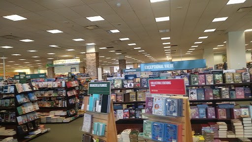 Book Store «Barnes & Noble», reviews and photos, 3111 W Chandler Blvd, Chandler, AZ 85226, USA