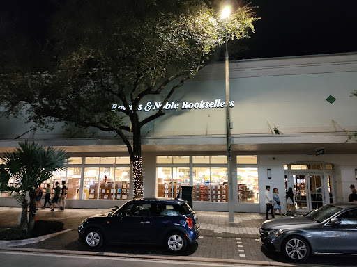 Book Store «Barnes & Noble», reviews and photos, 152 Miracle Mile, Coral Gables, FL 33134, USA