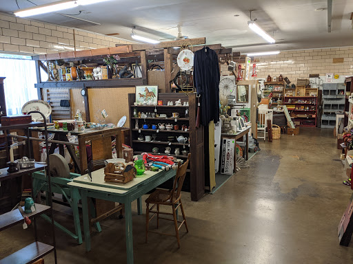 Walnut Creek Antique Mall AZexplained