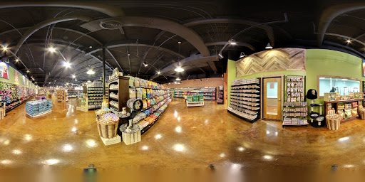 Pet Supply Store «The Natural Dog», reviews and photos, 3708 Lawndale Dr, Greensboro, NC 27455, USA