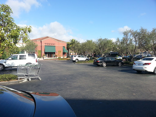 Gourmet Grocery Store «Bristol Farms», reviews and photos, 810 Avocado Ave, Newport Beach, CA 92660, USA