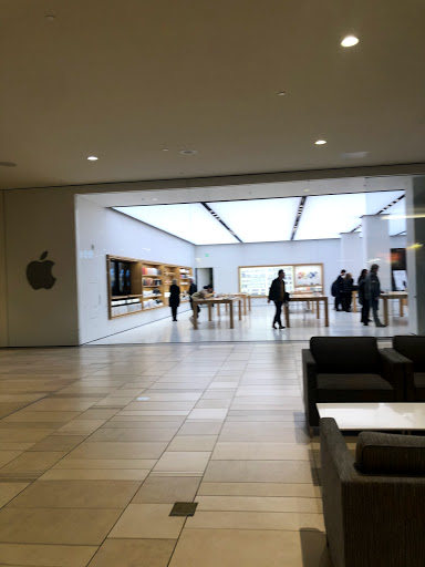 Computer Store «Apple Ridgedale», reviews and photos, 12531 Wayzata Blvd, Minnetonka, MN 55305, USA