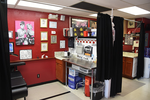 Tattoo Shop «Body Branding Tattoo Emporium», reviews and photos, 1650 Airport Pulling Rd S, Naples, FL 34112, USA