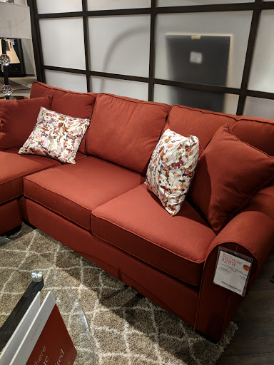 Furniture Store «Living Spaces - Glendale, AZ», reviews and photos, 6767 W Bell Rd, Glendale, AZ 85308, USA