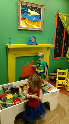 Book Store «Little Shop of Stories», reviews and photos, 133 E Court Square # A, Decatur, GA 30030, USA