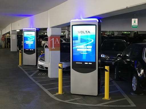 Shopping Mall «Bridgeport Village», reviews and photos, 7455 SW Bridgeport Rd, Tigard, OR 97224, USA