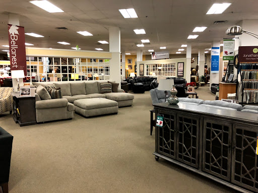 Furniture Store «Raymour & Flanigan Furniture and Mattress Store», reviews and photos, 95 Sunrise Hwy, Patchogue, NY 11772, USA