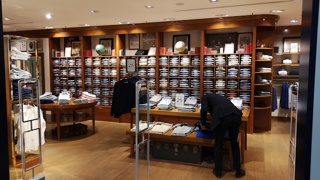 Brooks Brothers Factory Outlet - Mendrisio