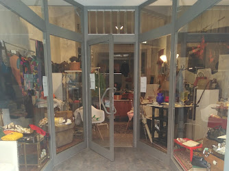 Vintage Store - Leccisi Collection