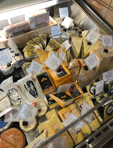 Wine Store «Half Moon Bay Wine & Cheese», reviews and photos, 421 Main St, Half Moon Bay, CA 94019, USA