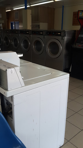 Laundromat «Southport Coin Laundry-Cleaner», reviews and photos, 1063 SE 17th St, Fort Lauderdale, FL 33316, USA