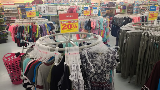 Dollar Store «FAMILY DOLLAR», reviews and photos, 10409 W Pleasant Valley Rd, Parma, OH 44130, USA