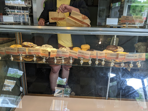 Donut Shop «Mighty-O Donuts Greenlake», reviews and photos, 2110 N 55th St, Seattle, WA 98103, USA