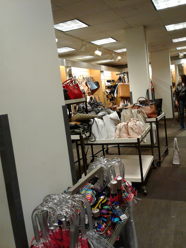 Shoe Store «DSW Designer Shoe Warehouse», reviews and photos, 8801 Queens Blvd, Elmhurst, NY 11373, USA