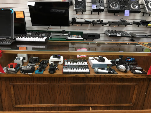 Pawn Shop «EZ Pawn Corp», reviews and photos, 253-06 Rockaway Blvd, Rosedale, NY 11422, USA