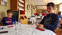 Atmosphère du Restaurant français Le Bistrot de Louis à Quimper - n°3