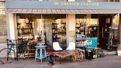 Magasin d'antiquités Du Grenier à la Cave Troyes