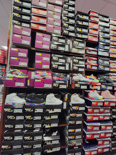 Shoe Store «Shoe Dept.», reviews and photos, 5700 University Pointe Blvd #110, Charlotte, NC 28262, USA