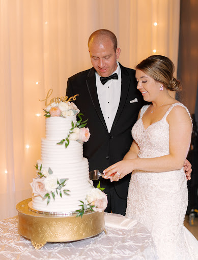 Bakery «Gourmet Goodies Bake Shop», reviews and photos, 68 4th St NW, Winter Haven, FL 33881, USA