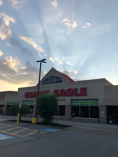 Supermarket «Giant Eagle Supermarket», reviews and photos, 206 Seven Fields Blvd, Seven Fields, PA 16046, USA