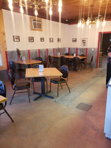 Ice Cream Shop «Milkhouse Ice Cream and Coffee Cafe», reviews and photos, 4189 Keewahdin Rd, Fort Gratiot Twp, MI 48059, USA