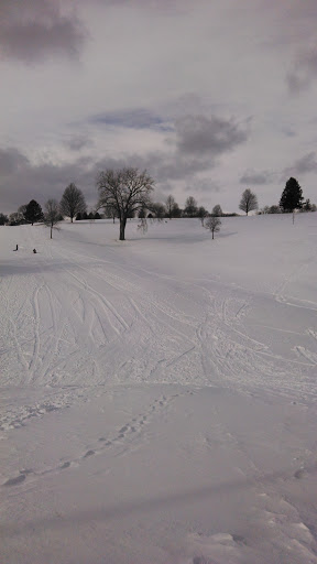 Golf Course «Bunker Hill Golf Course», reviews and photos, 2200 Bunker Hill Rd, Dubuque, IA 52001, USA