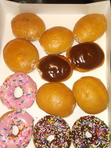 Bakery «Krispy Kreme Doughnuts», reviews and photos, 8601 1st Ave N, Birmingham, AL 35206, USA