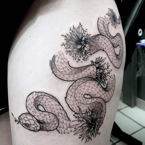 Tattoo Shop «Mine Shaft Tattoo & Piercing», reviews and photos, 8160 S Main St, Helen, GA 30545, USA