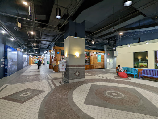 Shopping Mall «Crystal City Shops», reviews and photos, 2200 Crystal Dr, Arlington, VA 22202, USA