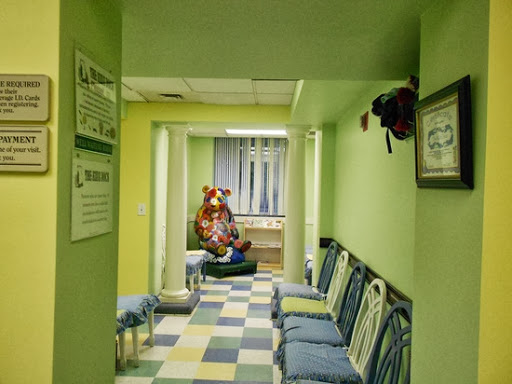 Painter «Williams Professional Painting», reviews and photos, 110 S Floyd St, Alexandria, VA 22304, USA