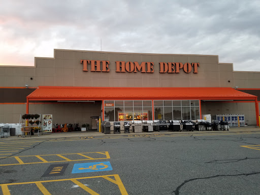 The Home Depot, 535 Grand Army of the Republic Hwy, Somerset, MA 02725, USA, 