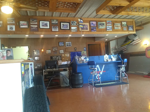 Tire Shop «Wholesale Tire Company», reviews and photos, 1209 N Bridge St, Yorkville, IL 60560, USA