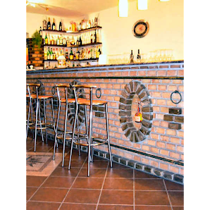 Ristorante Pizzeria La Taverna Località Grotticelle, 89866 Ricadi VV, Italia