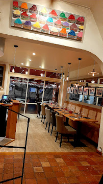 Atmosphère du Restaurant français Restaurant des Halles à Houlgate - n°5
