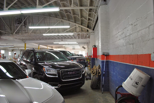 Auto Body Shop «Top Shot Paint Repair LLC», reviews and photos, 423 St Francis S, Wichita, KS 67202, USA