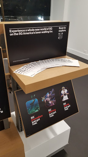 Cell Phone Store «Verizon Authorized Retailer - Wireless Zone», reviews and photos, 139 Elm St, New Canaan, CT 06840, USA