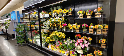 Grocery Store «Safeway», reviews and photos, 2555 Harris St, Eureka, CA 95503, USA