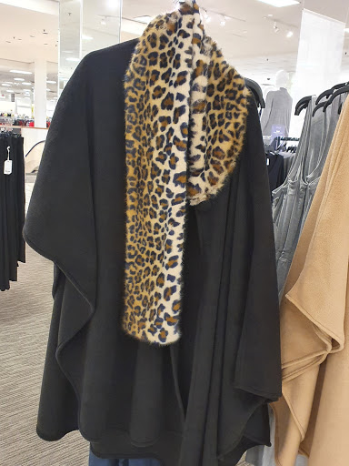 Cosmetics Store «SEPHORA inside JCPenney», reviews and photos, 3 Woodfield Mall, Schaumburg, IL 60173, USA