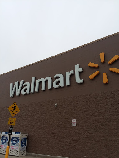 Department Store «Walmart Supercenter», reviews and photos, 415 Industrial Ave, Grinnell, IA 50112, USA
