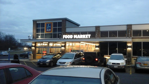 Supermarket «ALDI», reviews and photos, 1851 Sunrise Hwy, Bay Shore, NY 11706, USA