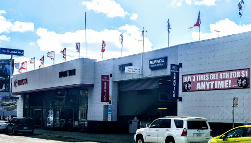 Subaru Dealer «Downtown Subaru of Oakland», reviews and photos, 4133 Broadway, Oakland, CA 94611, USA