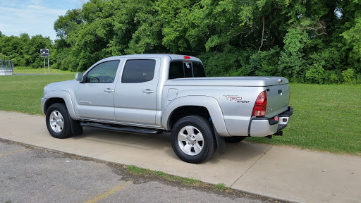 Used Car Dealer «Black Tie Automotive LLC», reviews and photos, 200 W Main St, Hendersonville, TN 37075, USA