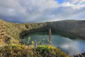 Lake Guatavita image