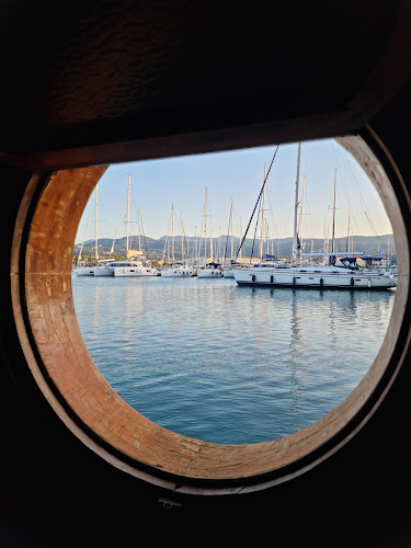 Comentarii opinii despre Πλωτό - PIRATES