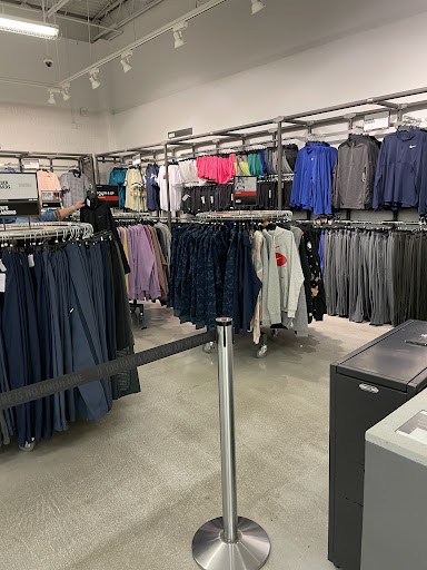 Clothing Store «Nike Clearance Store», reviews and photos, 4099 S Plaza Dr, Memphis, TN 38116, USA